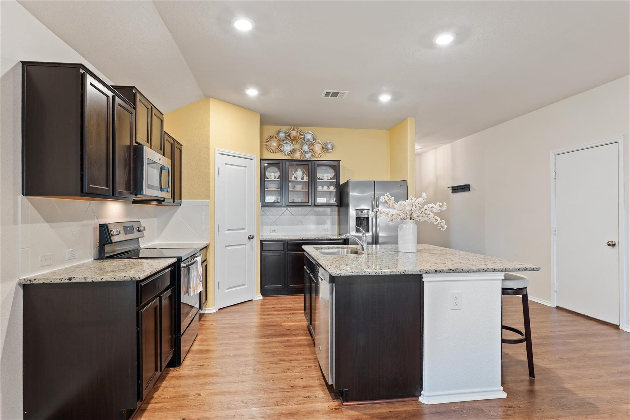 1804 Erie Dr, Leander, TX 78641