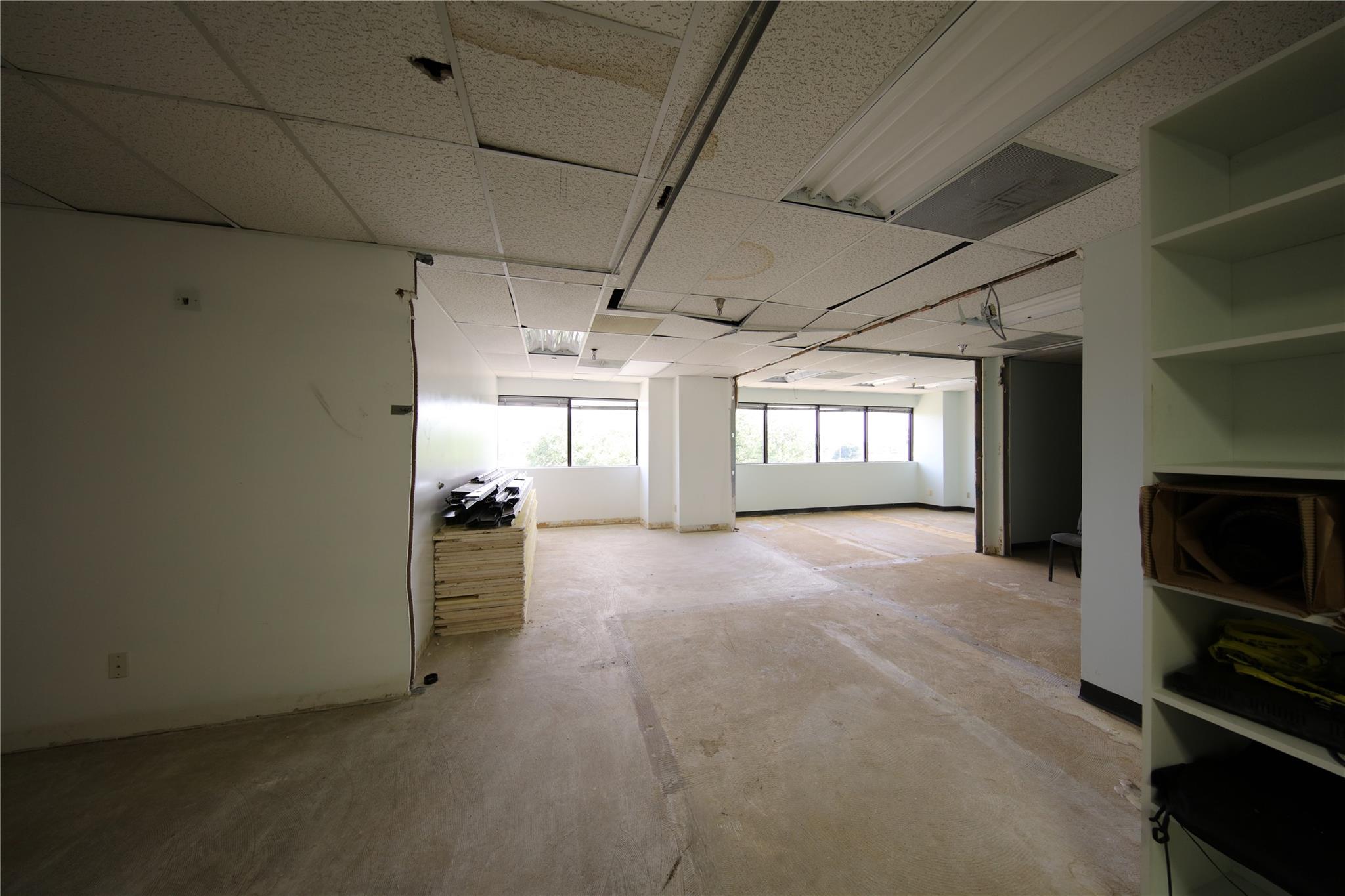 9800 N Lamar Blvd # 301, Austin, TX 78753