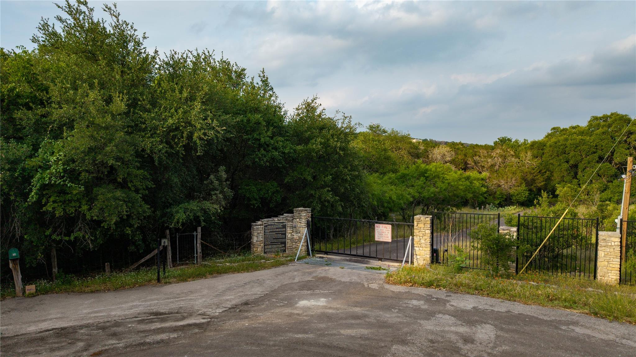 300-C Windmill Cv, Wimberley, TX 78676