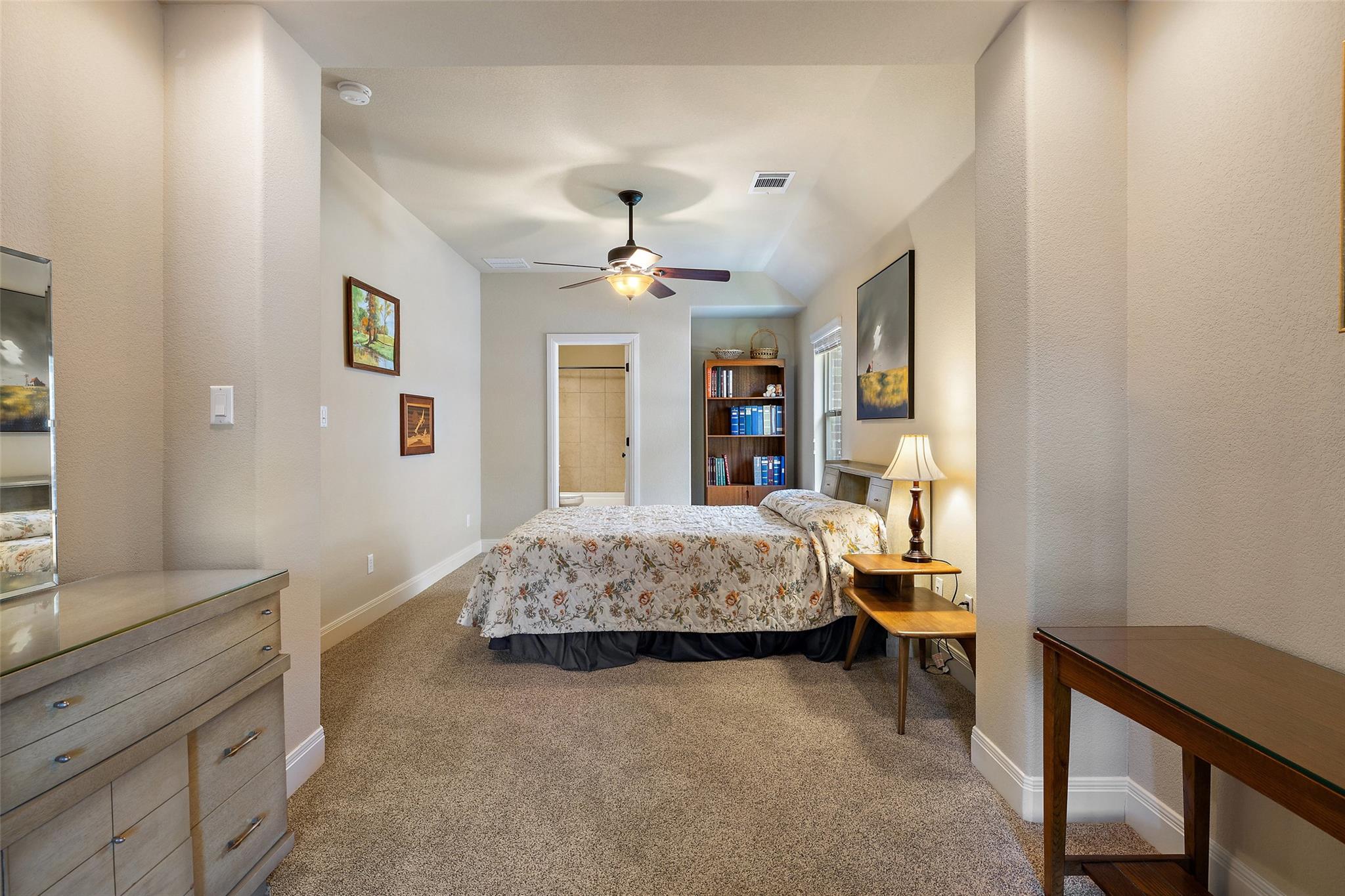 8709 Fescue Ln, Austin, TX 78738