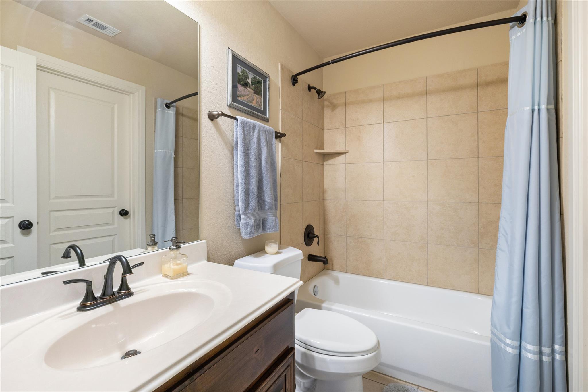 8709 Fescue Ln, Austin, TX 78738