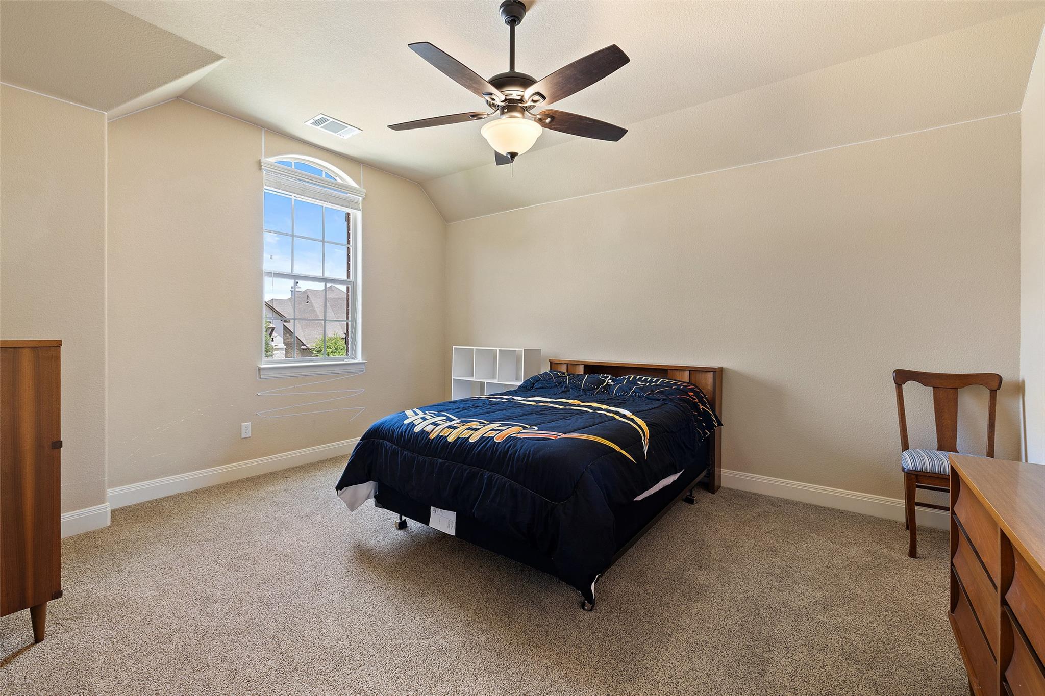 8709 Fescue Ln, Austin, TX 78738