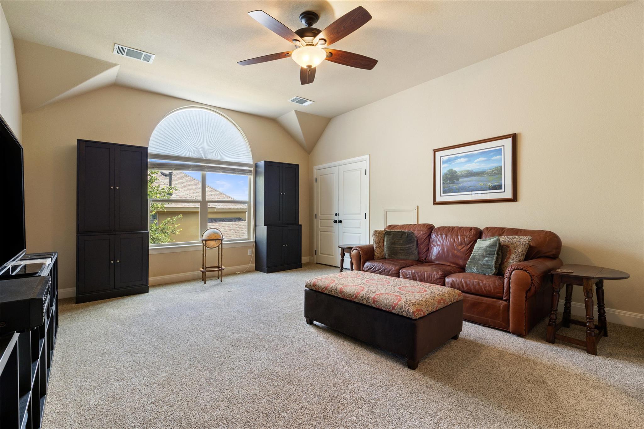 8709 Fescue Ln, Austin, TX 78738