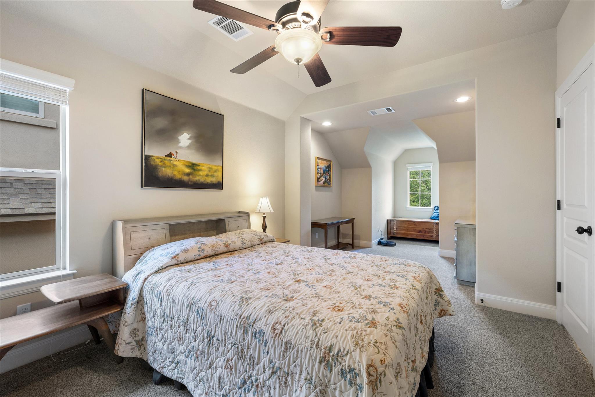 8709 Fescue Ln, Austin, TX 78738