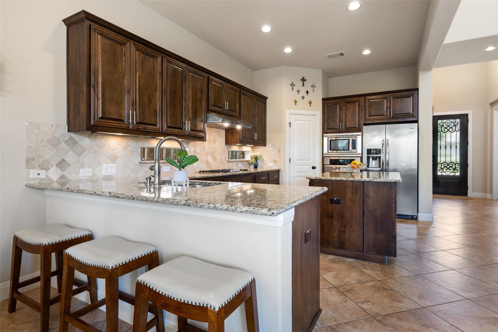 8709 Fescue Ln, Austin, TX 78738