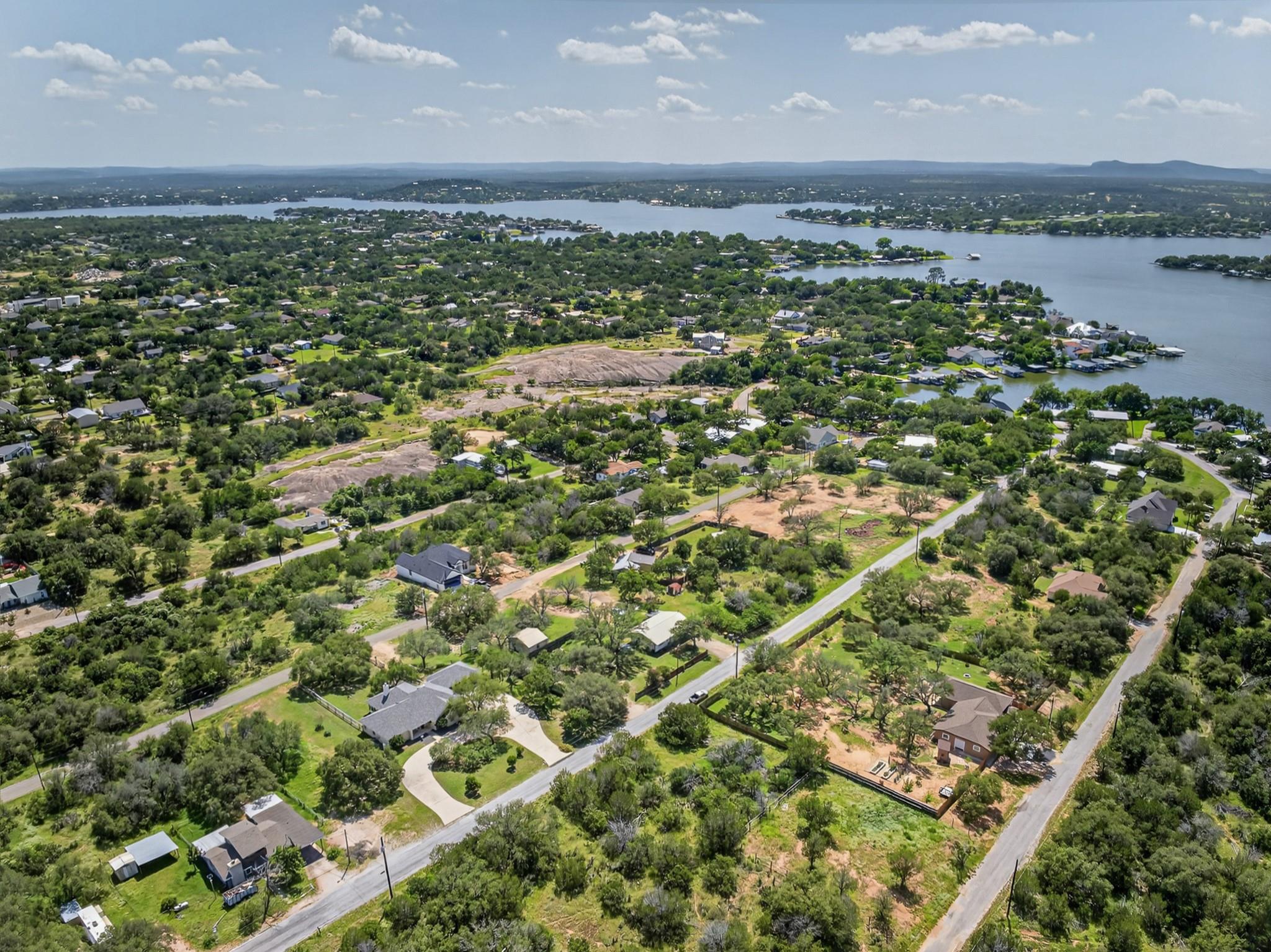 127 W Stonecastle Dr, Granite Shoals, TX 78654