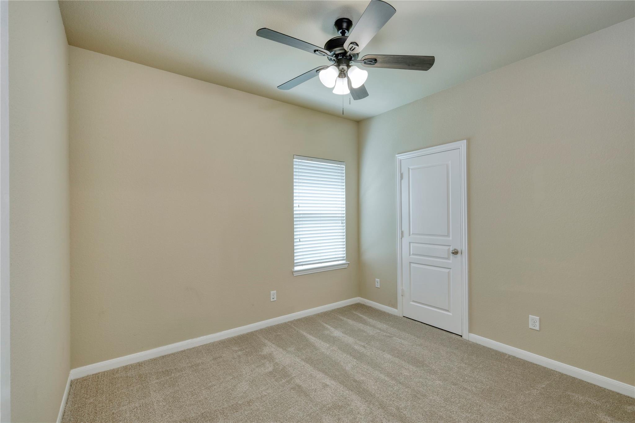 108 Tricia Ln, Hutto, TX 78634