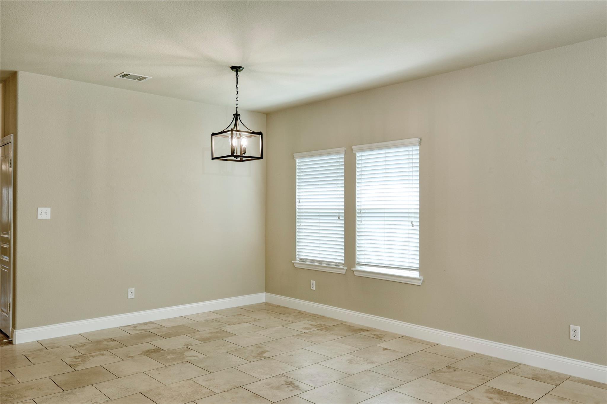 108 Tricia Ln, Hutto, TX 78634