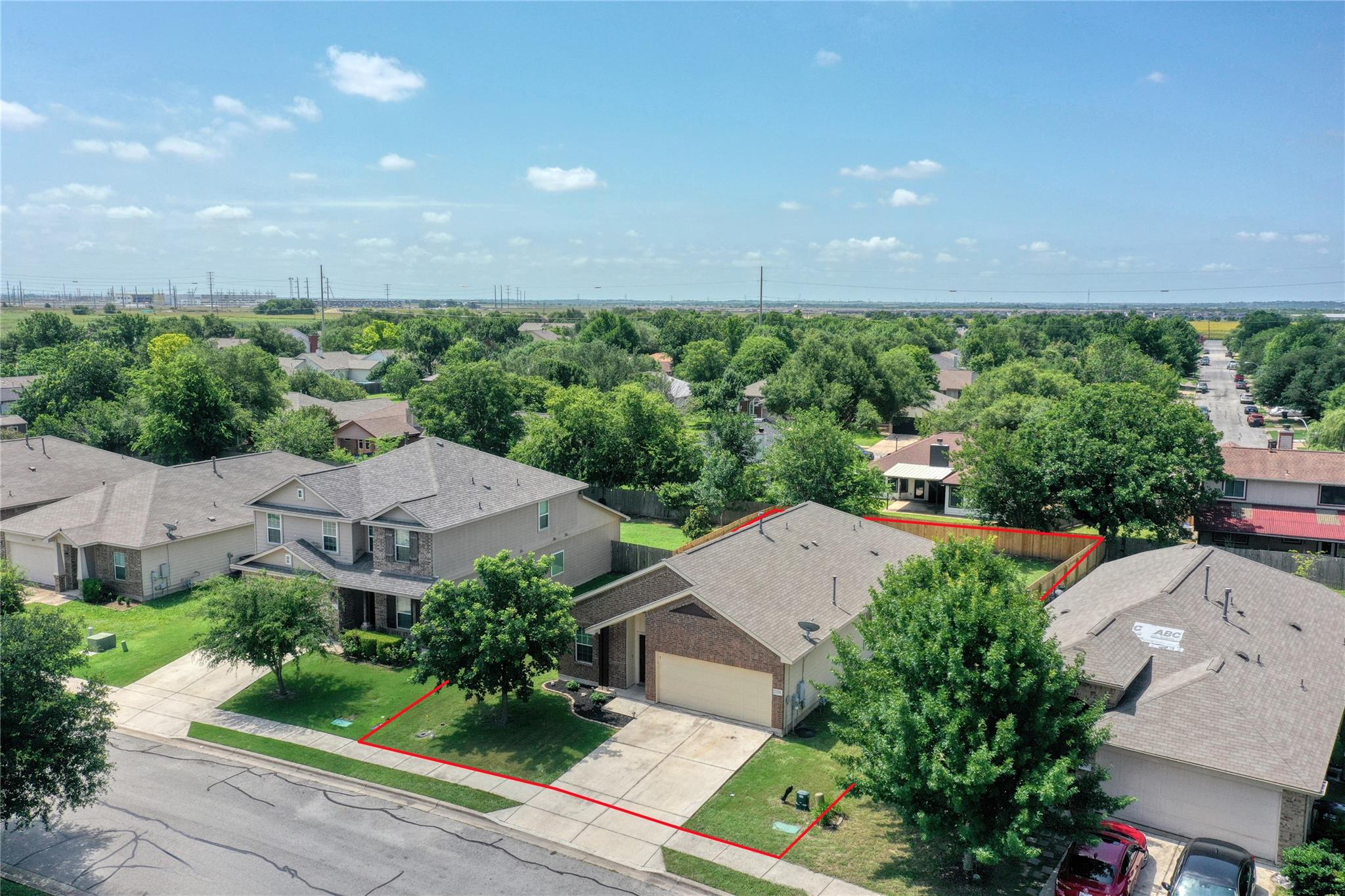 108 Tricia Ln, Hutto, TX 78634