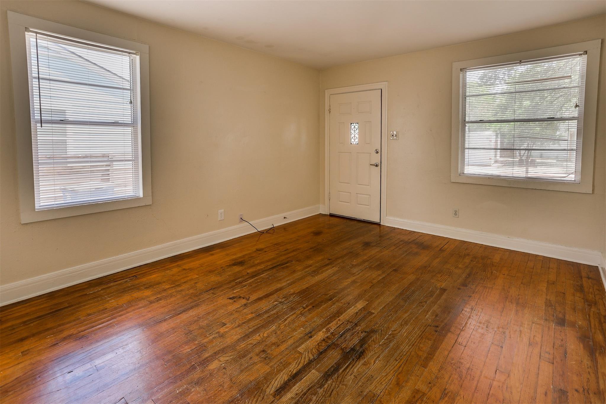 5504 Avenue F # 1, Austin, TX 78751