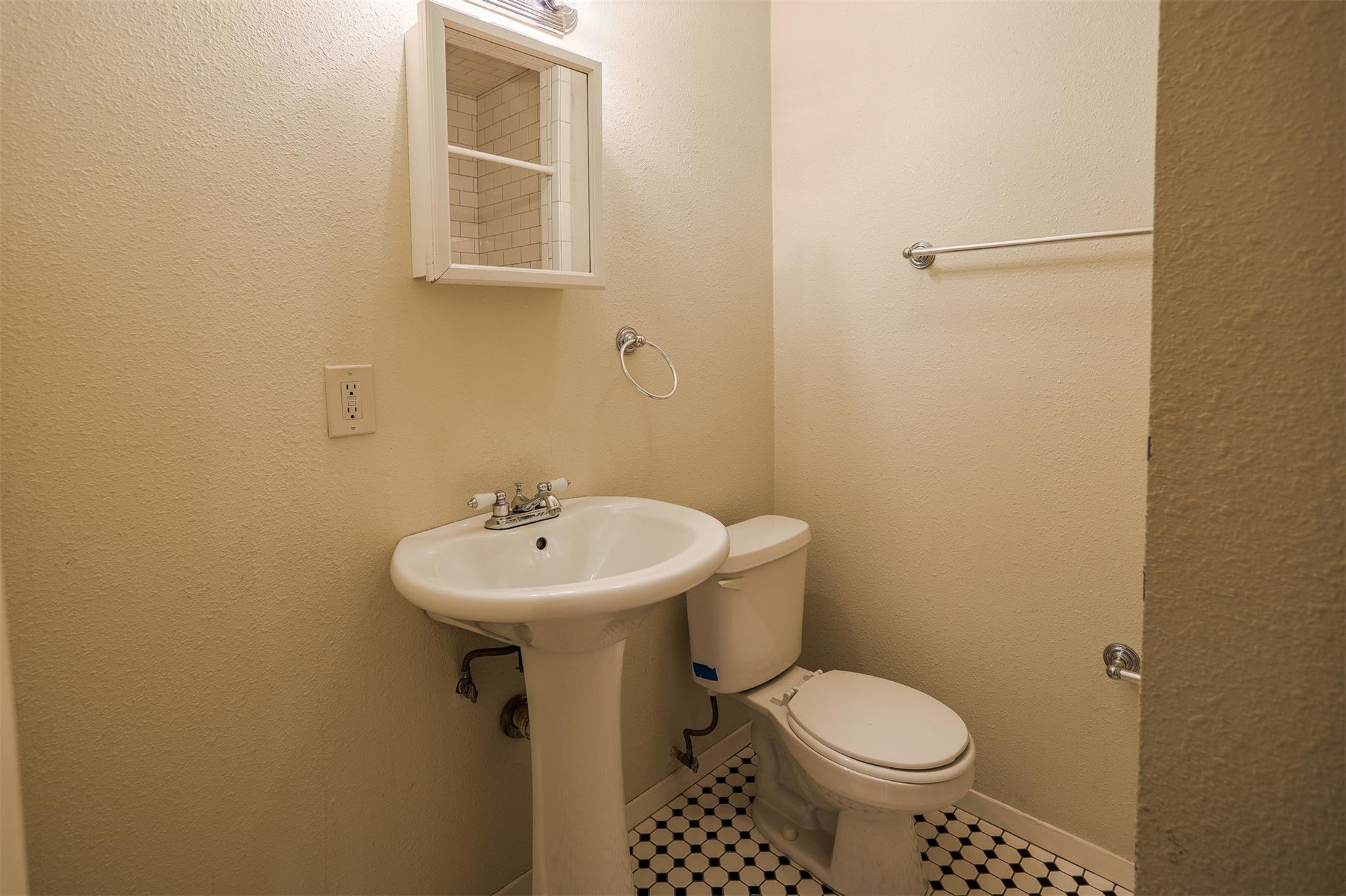 5504 Avenue F # 1, Austin, TX 78751