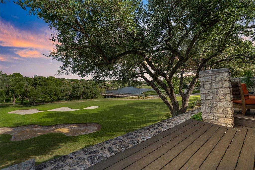 110 West Eagle Dr, The Hills, TX 78738