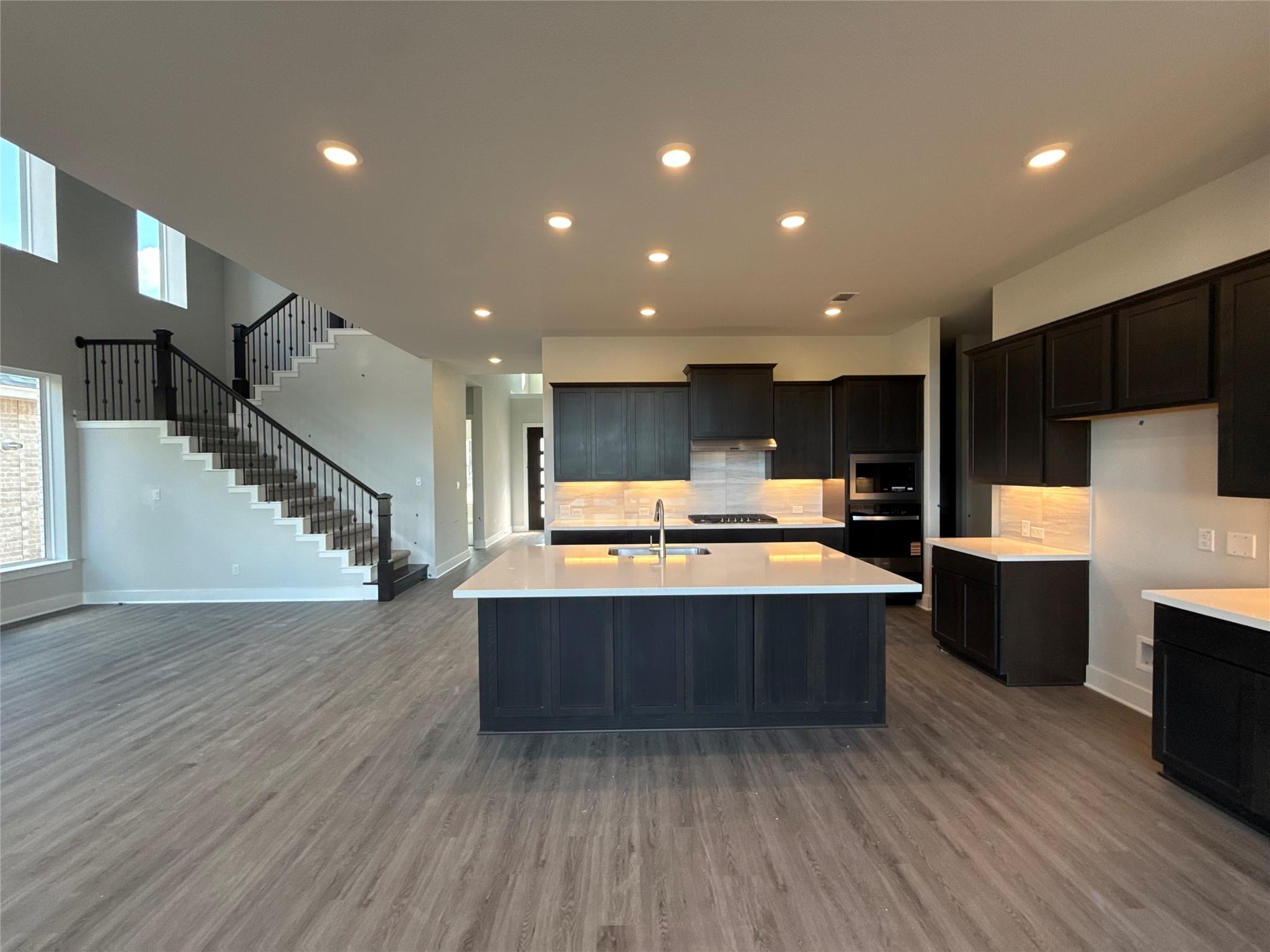 1712 Snowdrop Dr, Georgetown, TX 78628
