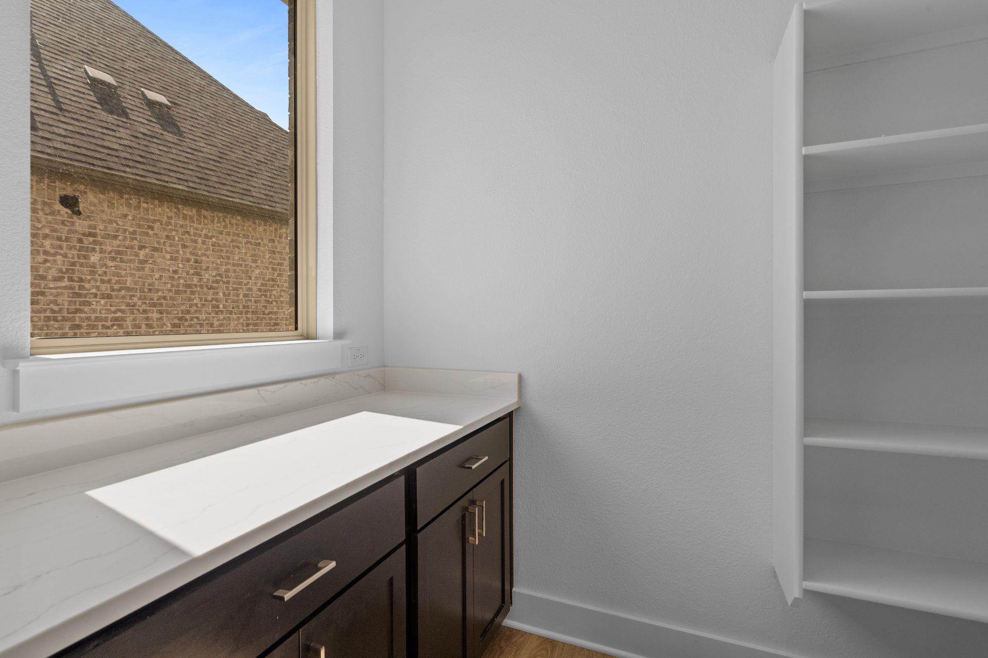 1724 Snowdrop Dr, Georgetown, TX 78628