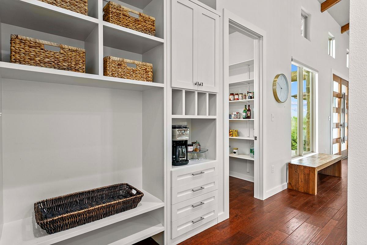 179 Sandy Creek Cv, Driftwood, TX 78619