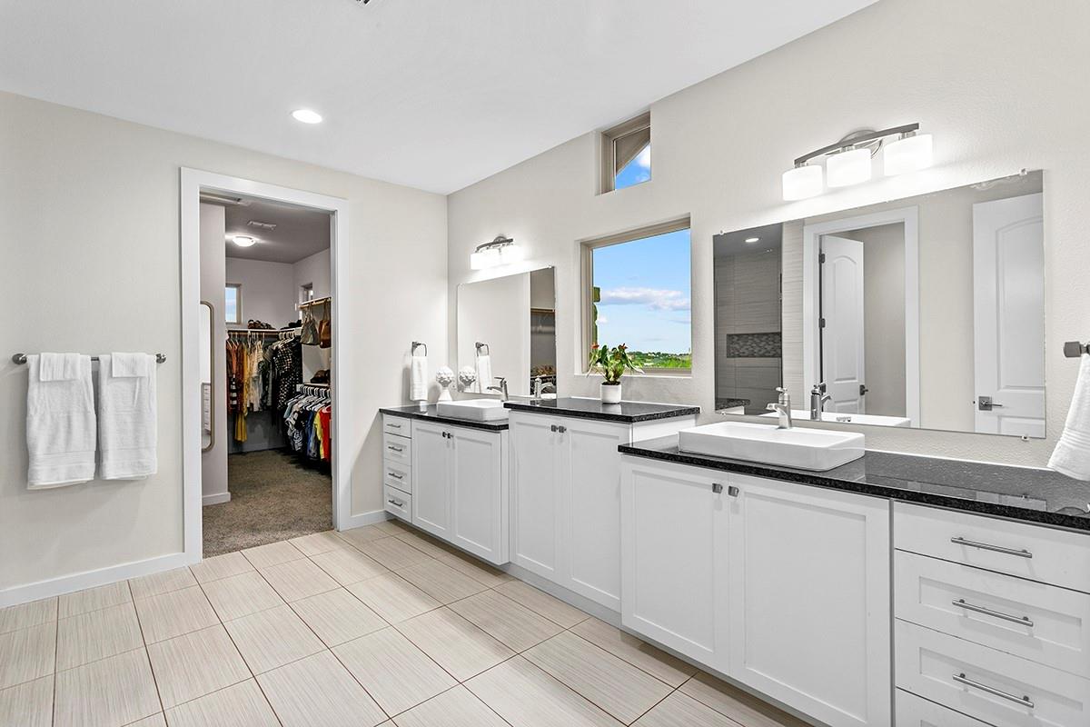 179 Sandy Creek Cv, Driftwood, TX 78619