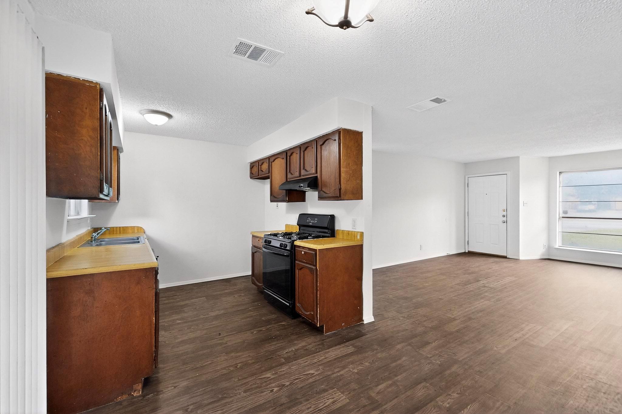 3433 E Stassney Ln, Austin, TX 78744