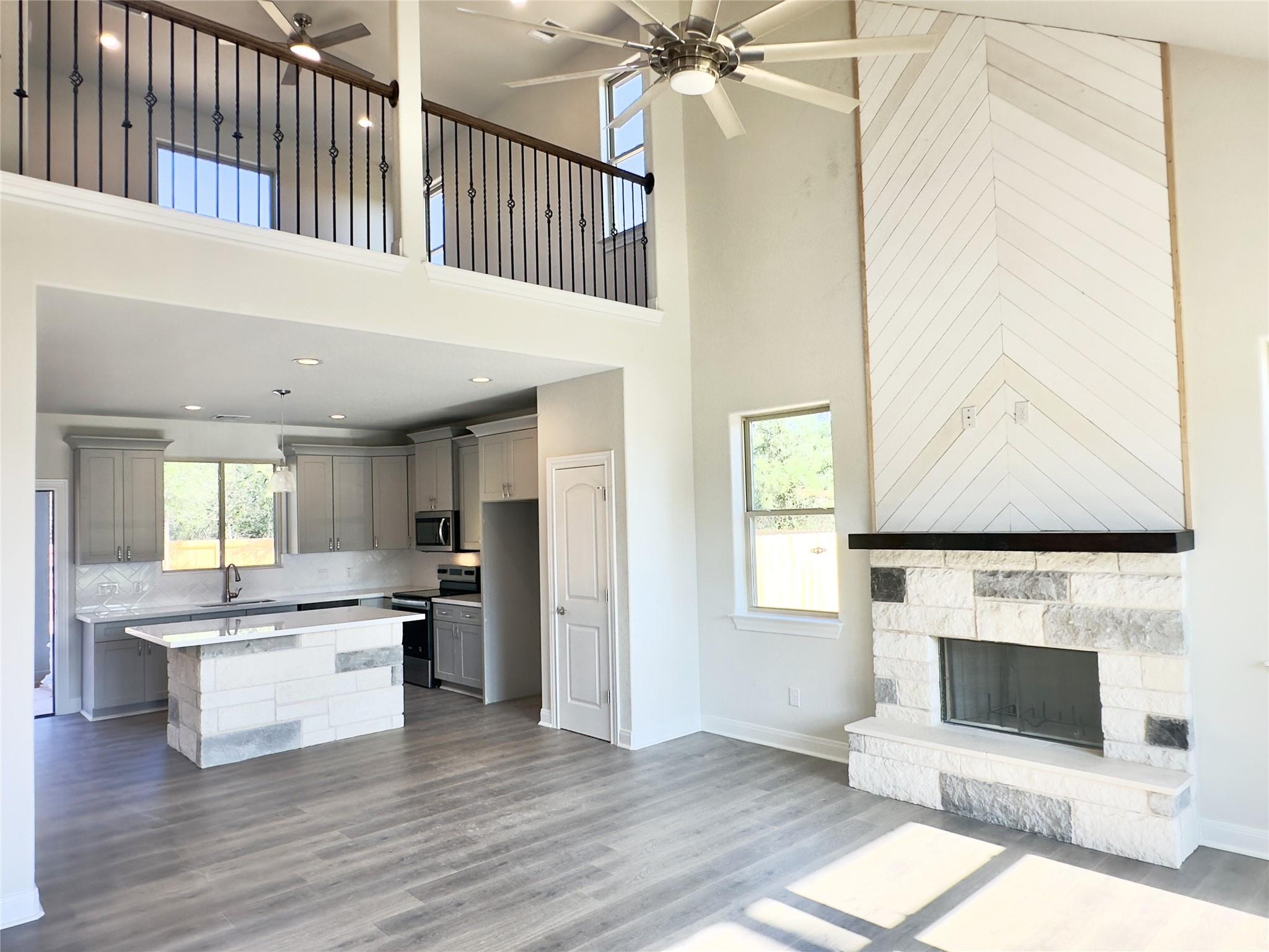 142 E Pauwela Ln, Bastrop, TX 78602