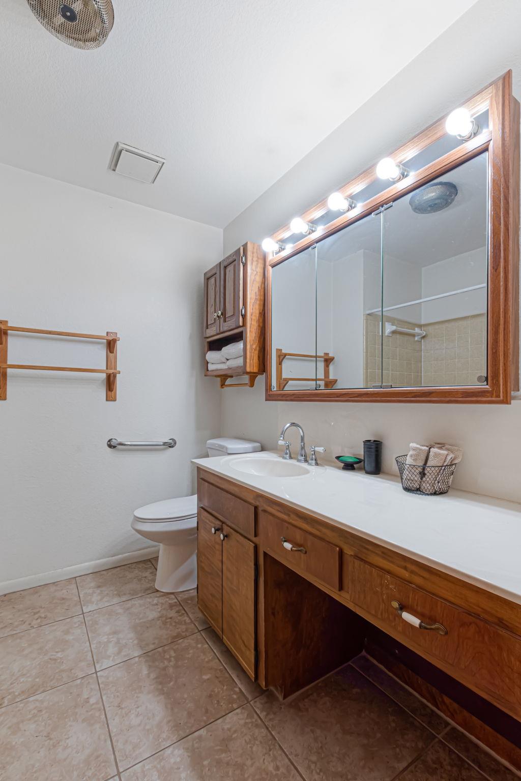 310 Cardinal Ln, Burnet, TX 78611