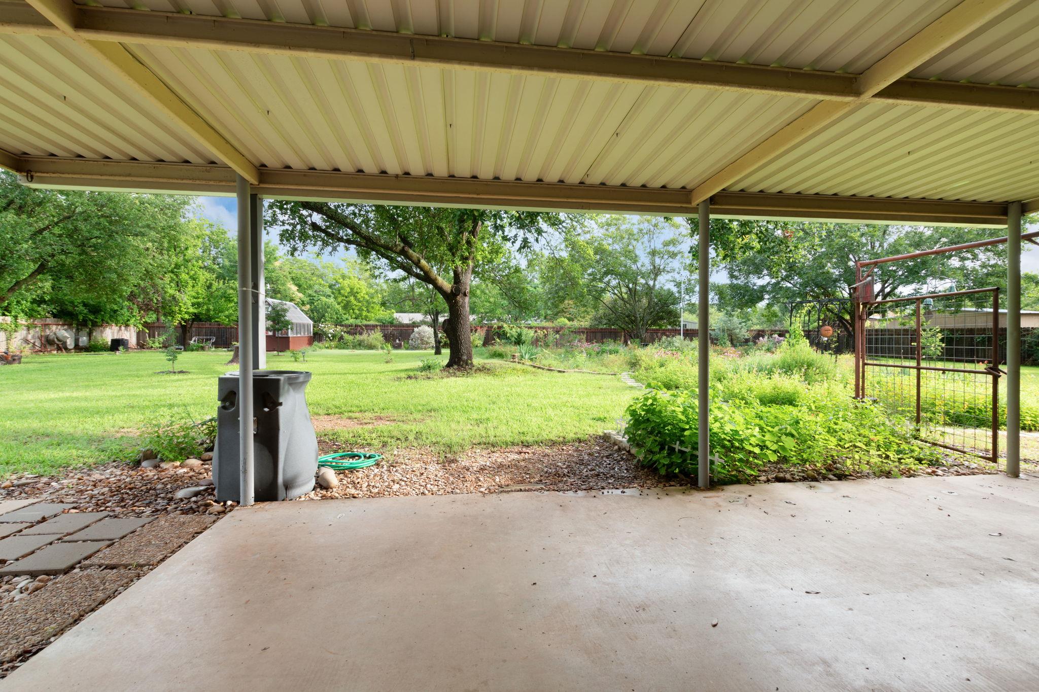 310 Cardinal Ln, Burnet, TX 78611