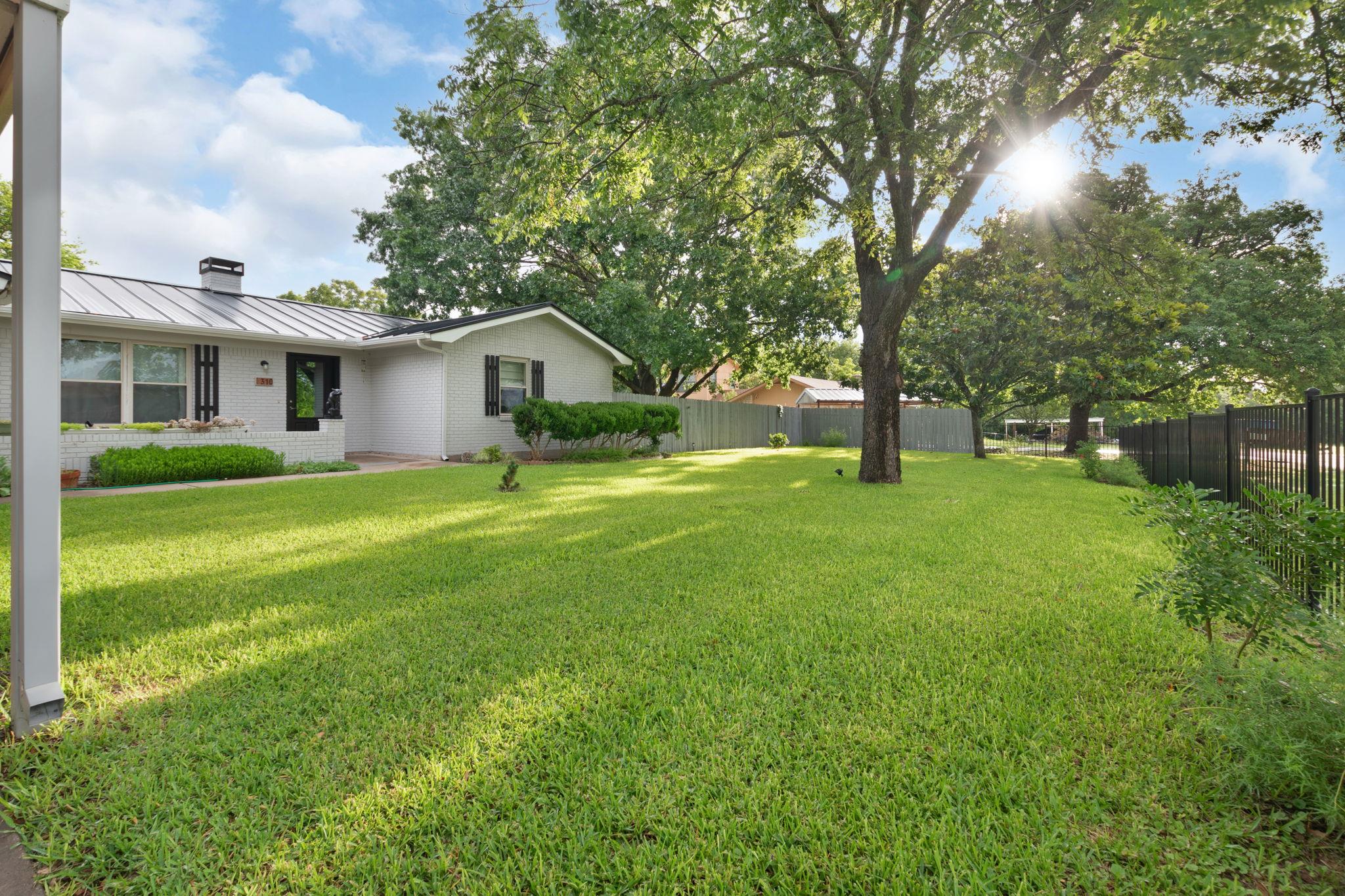 310 Cardinal Ln, Burnet, TX 78611