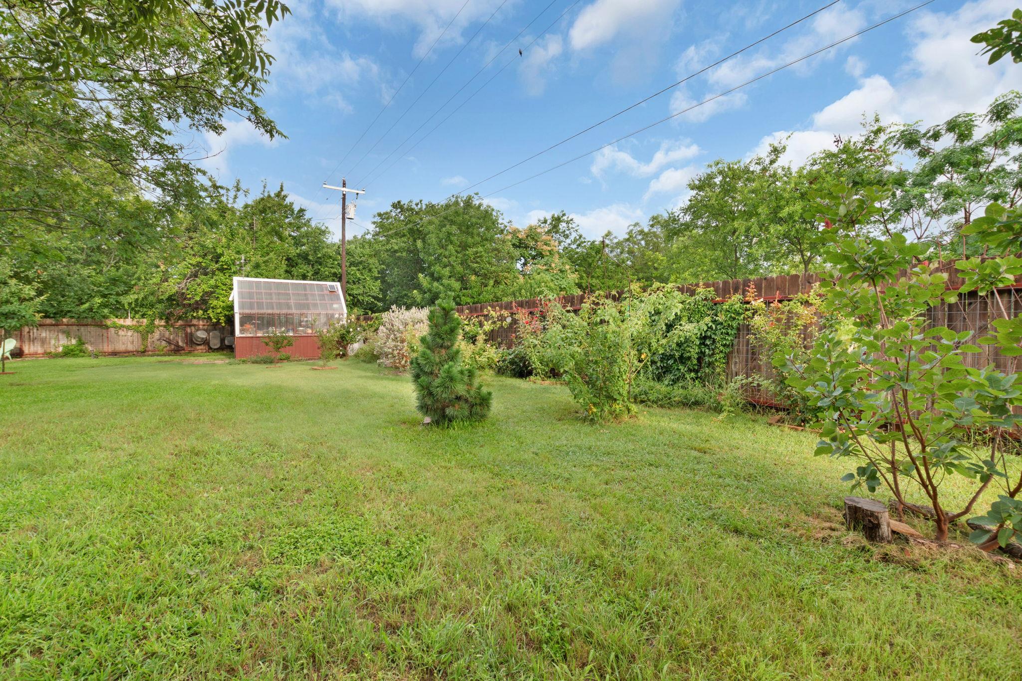 310 Cardinal Ln, Burnet, TX 78611
