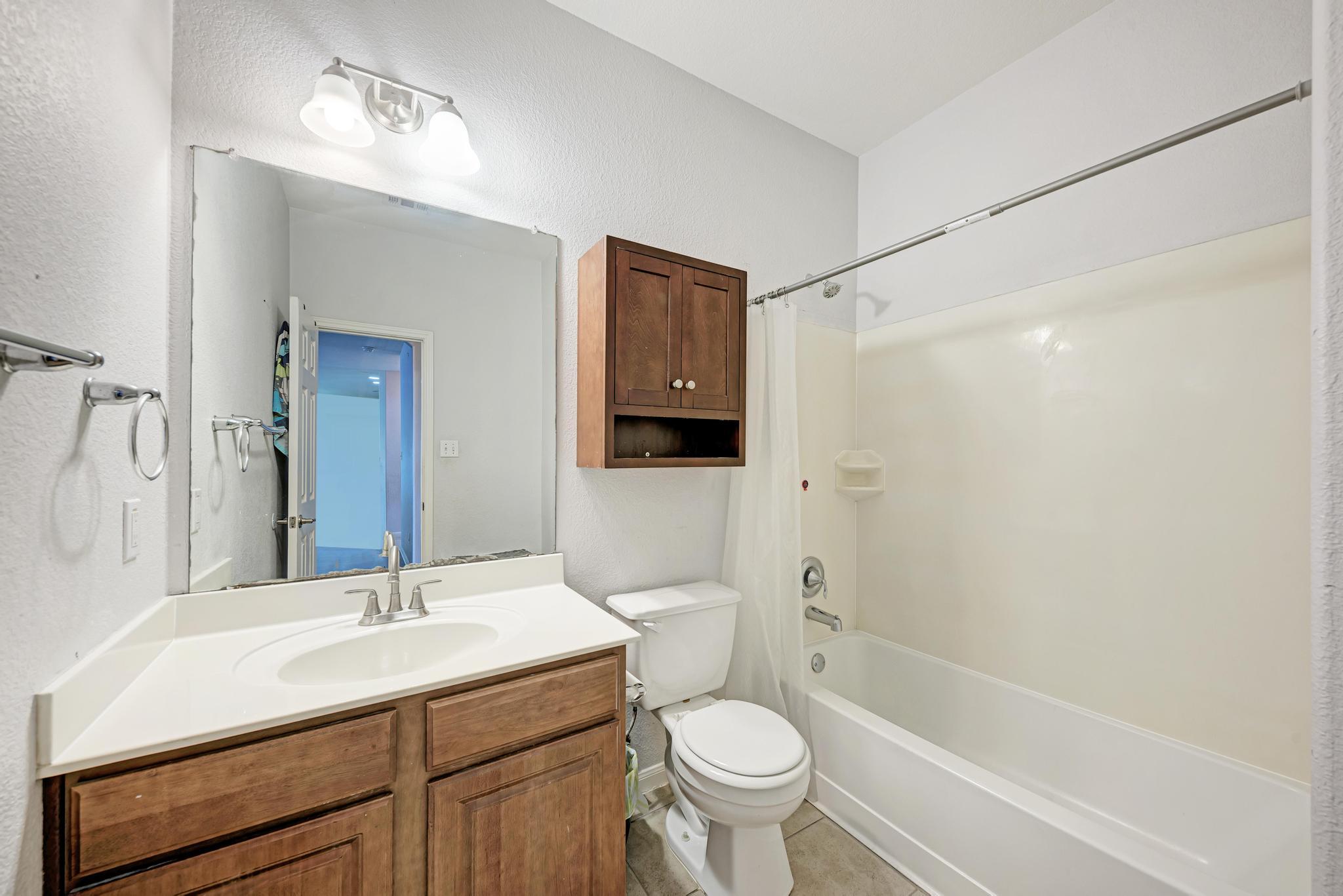 1117 Cockrill Ct, Hutto, TX 78634