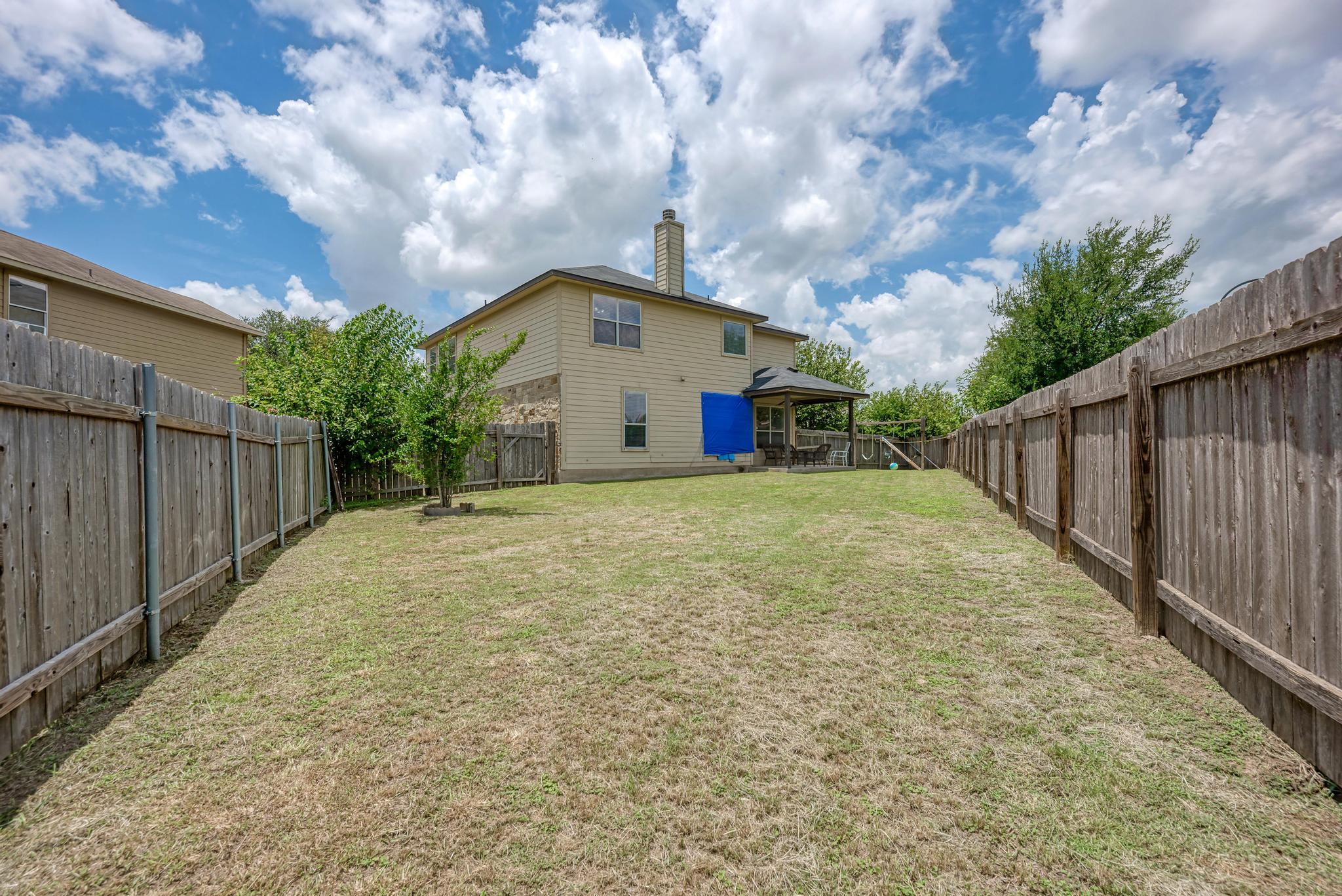 1117 Cockrill Ct, Hutto, TX 78634