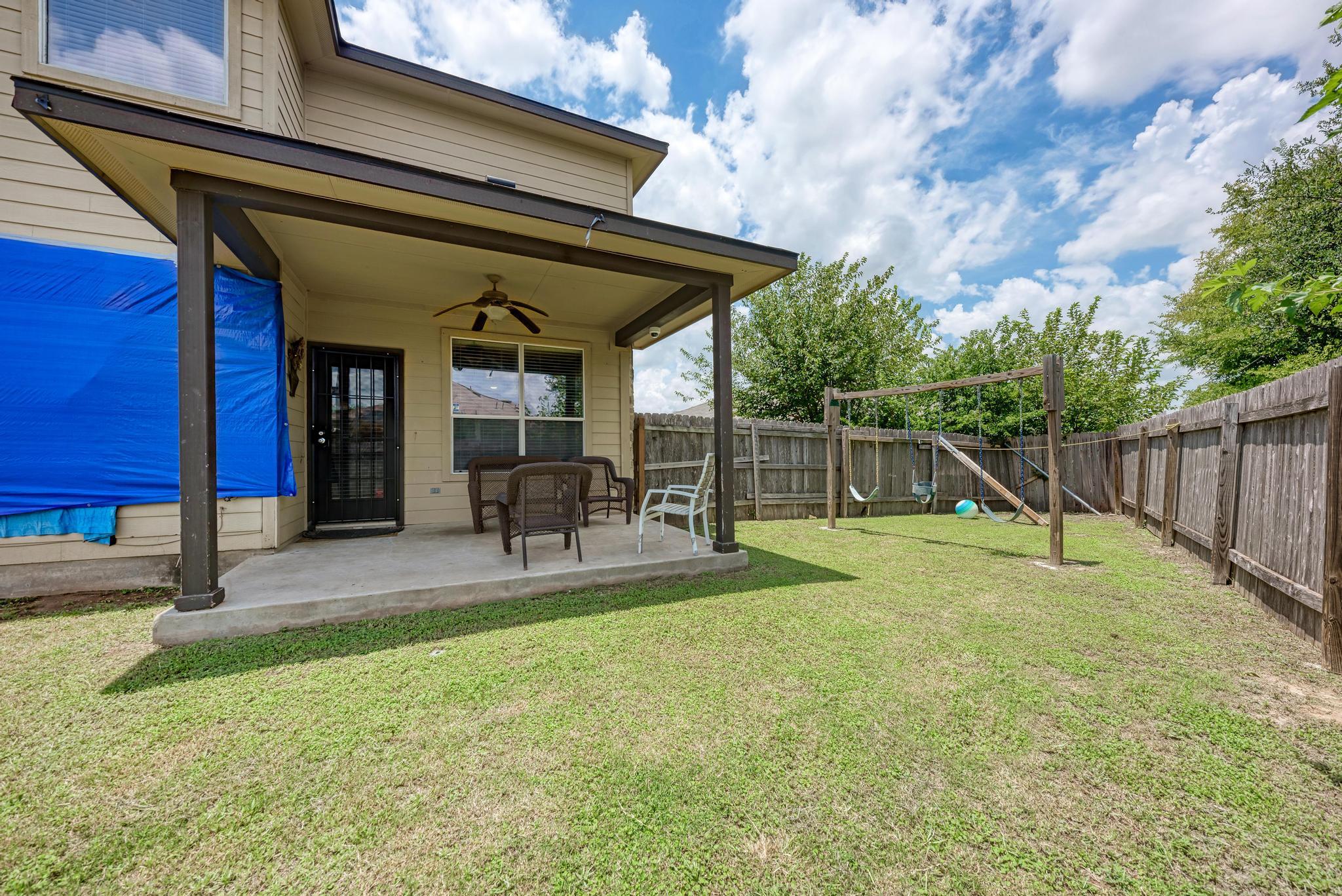 1117 Cockrill Ct, Hutto, TX 78634