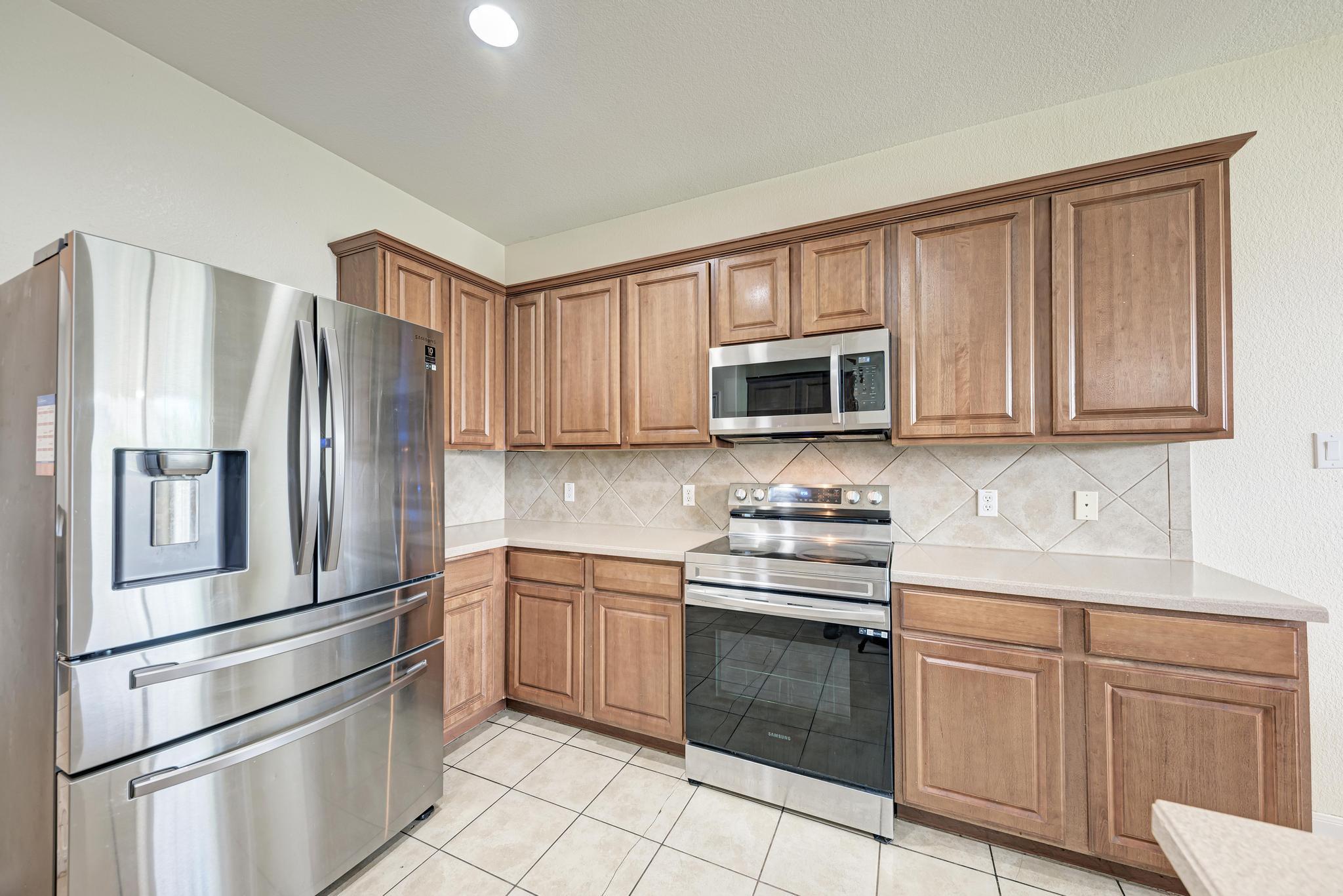 1117 Cockrill Ct, Hutto, TX 78634