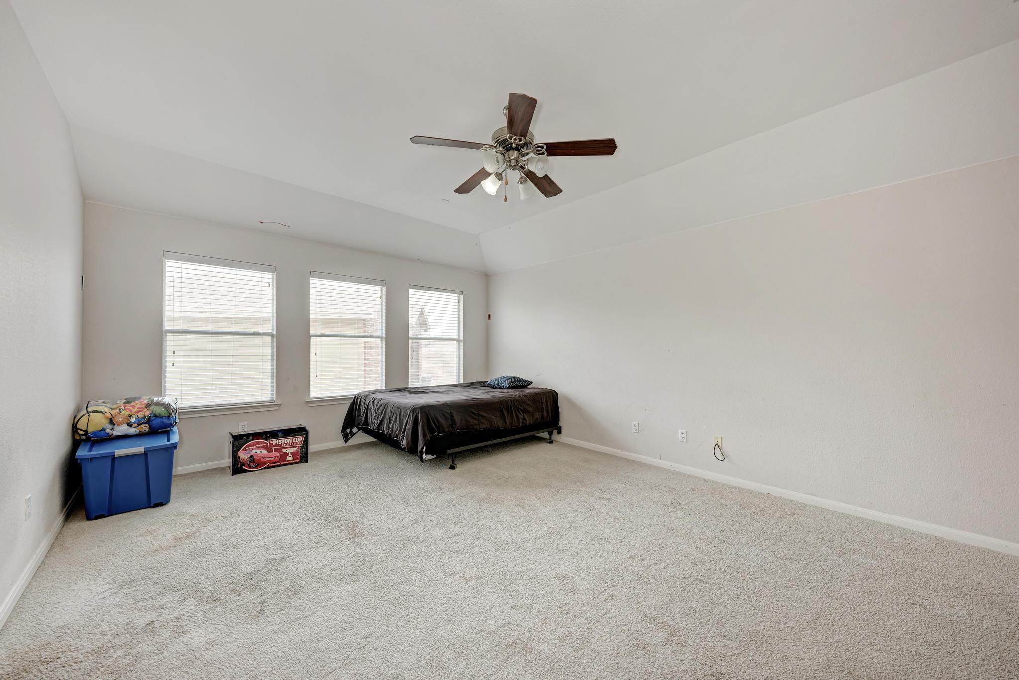 1117 Cockrill Ct, Hutto, TX 78634