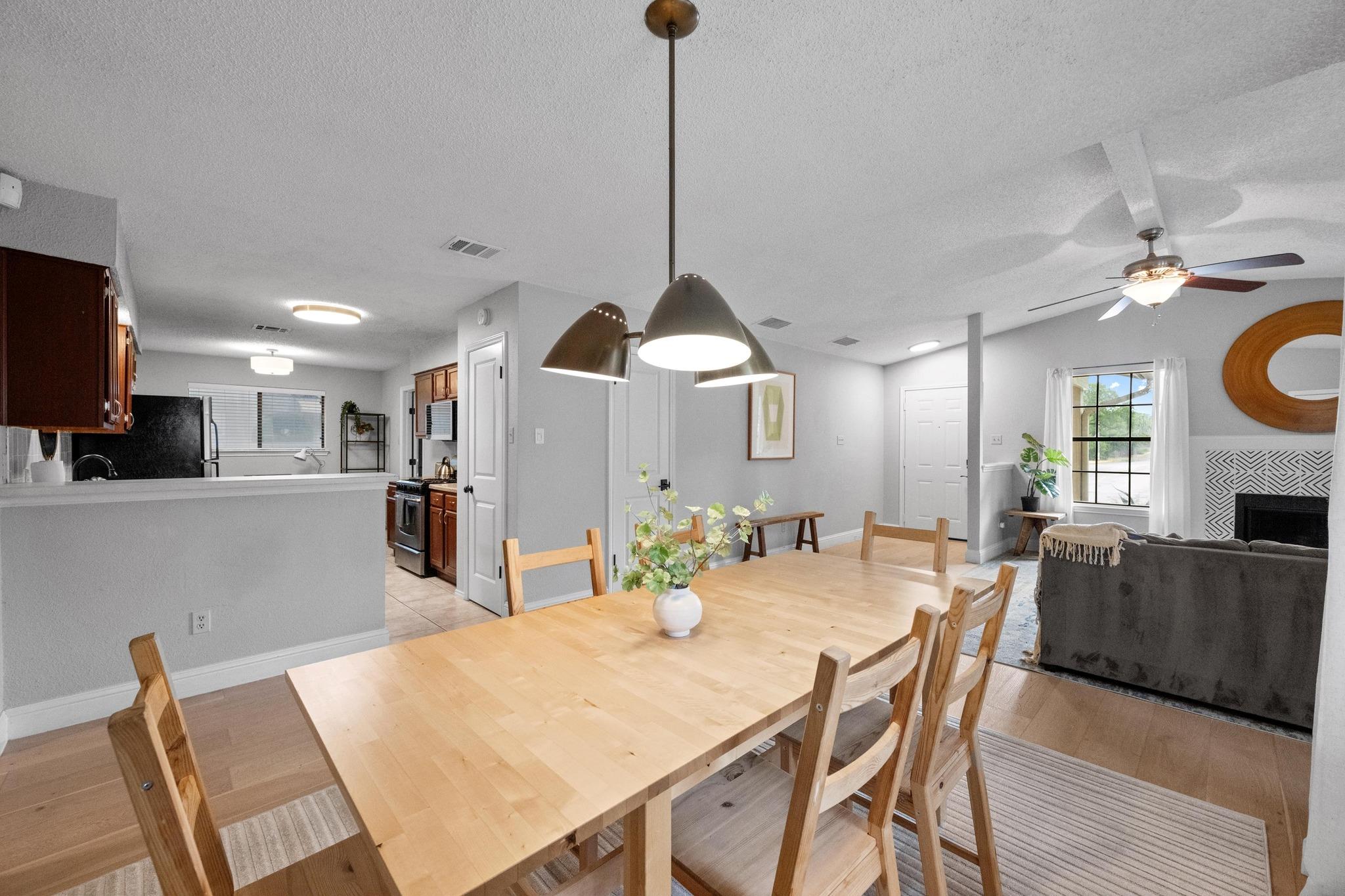 8406 Copano Dr, Austin, TX 78749