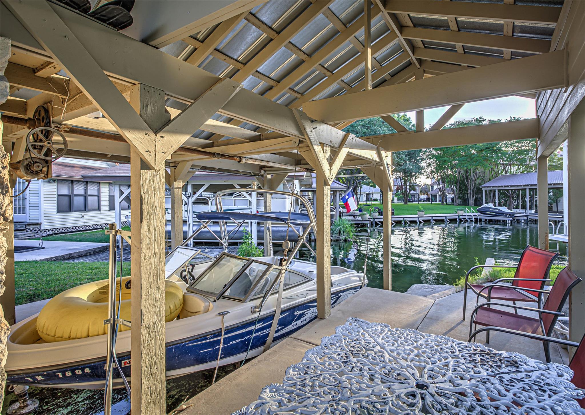 401 Lake Point Dr, Horseshoe Bay, TX 78657