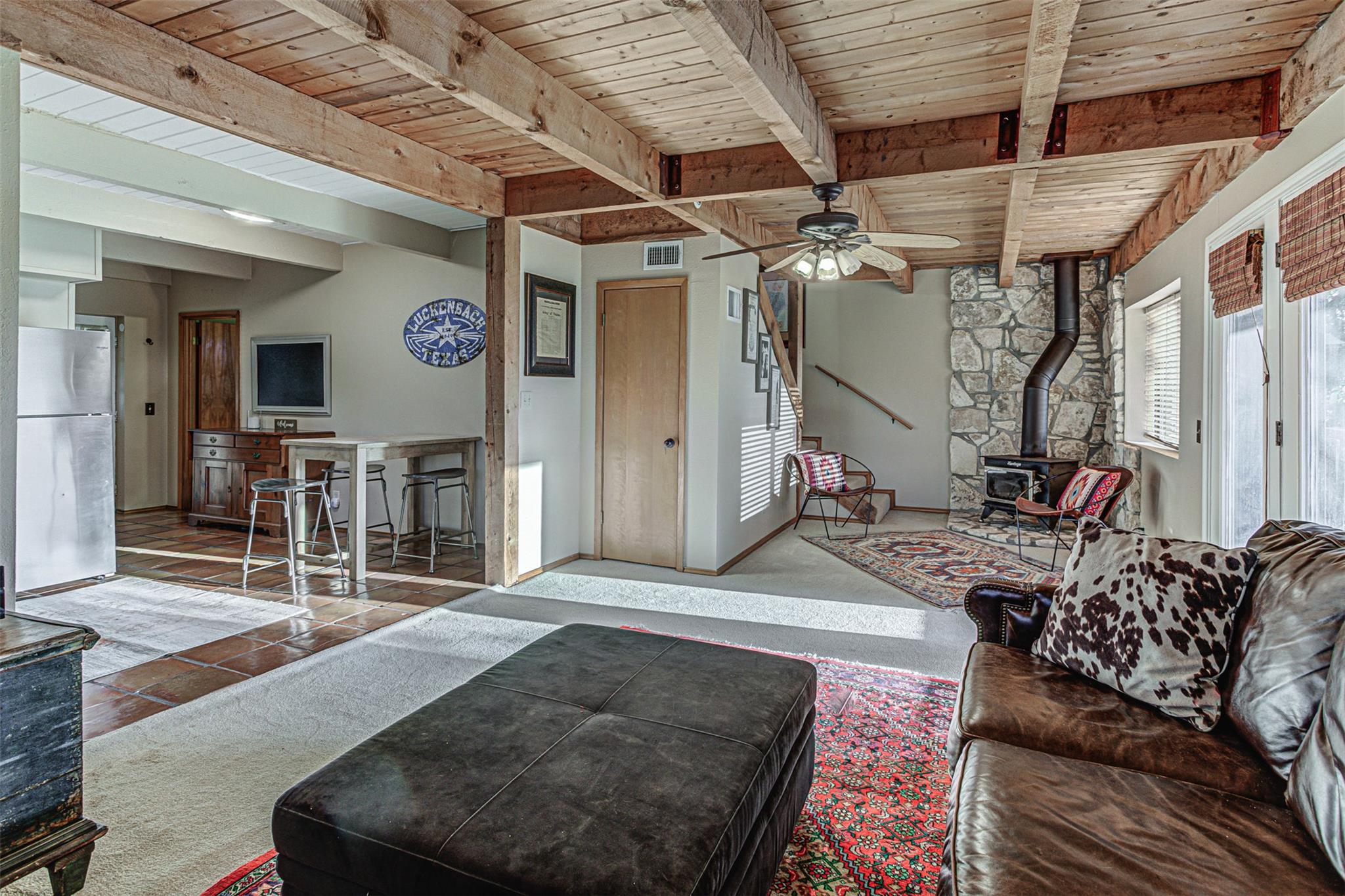 401 Lake Point Dr, Horseshoe Bay, TX 78657