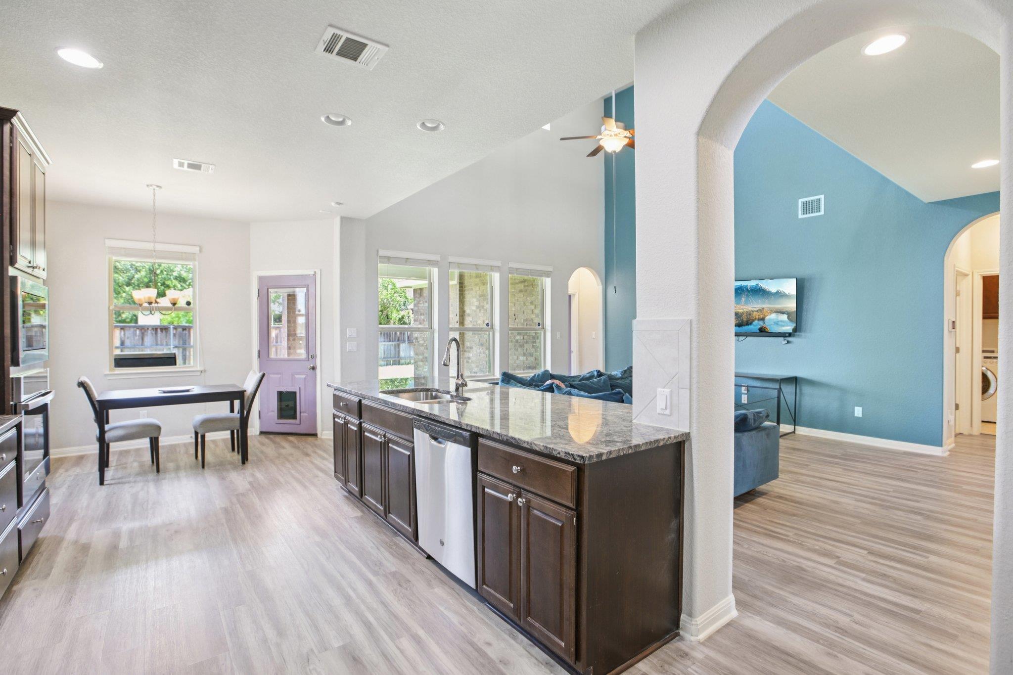 3200 Bravo Dr, Leander, TX 78641