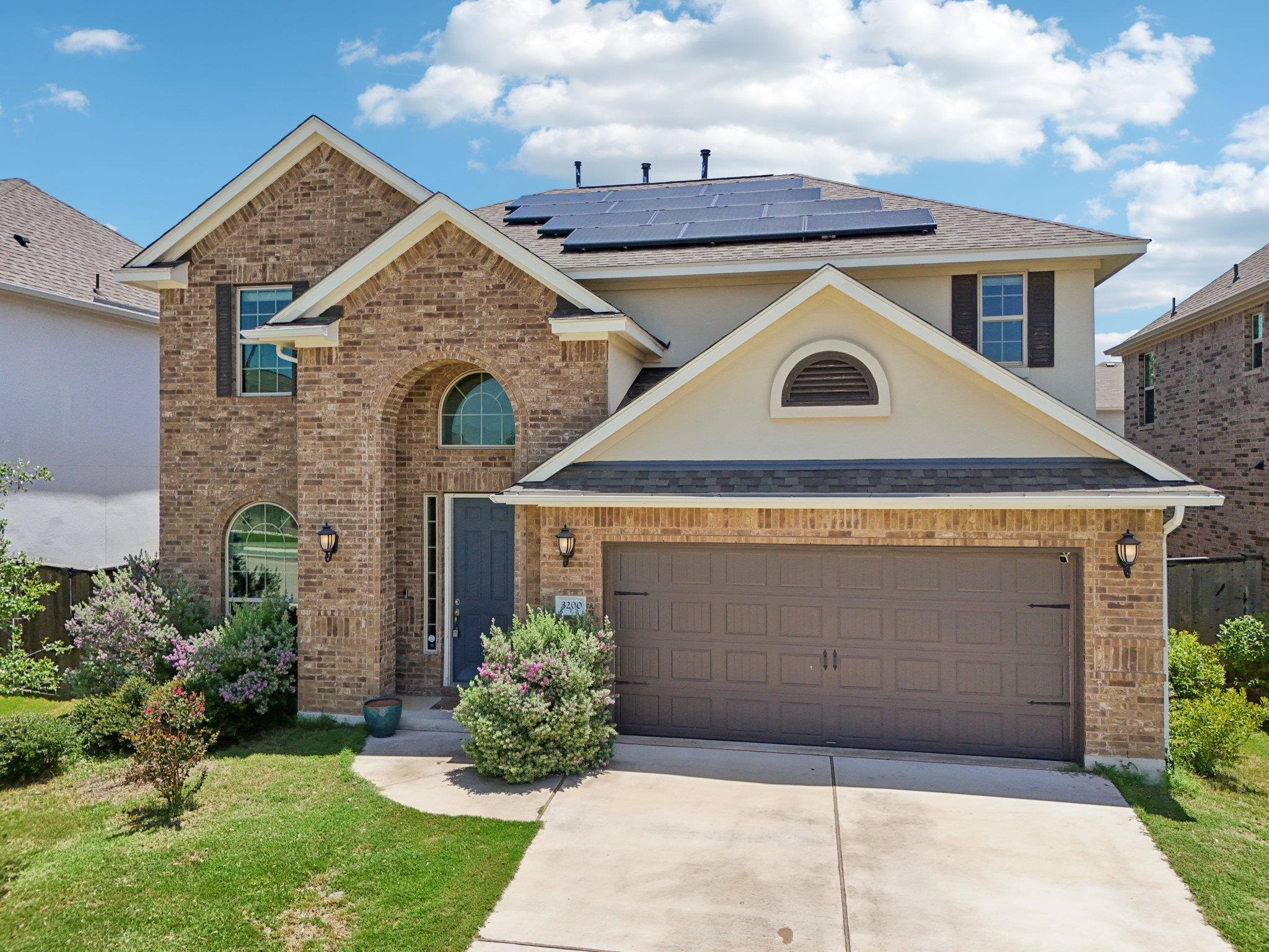 3200 Bravo Dr, Leander, TX 78641