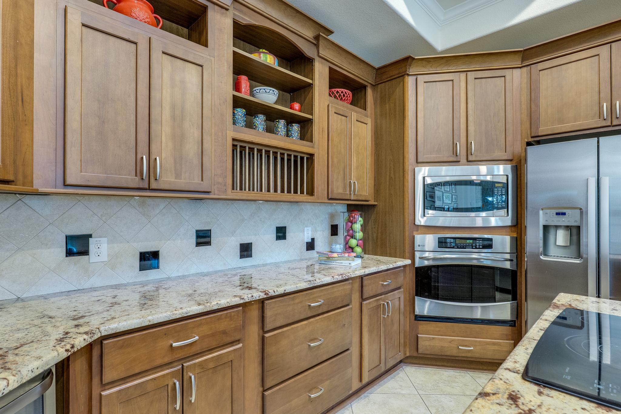 1003 Overlook Bnd, Leander, TX 78641