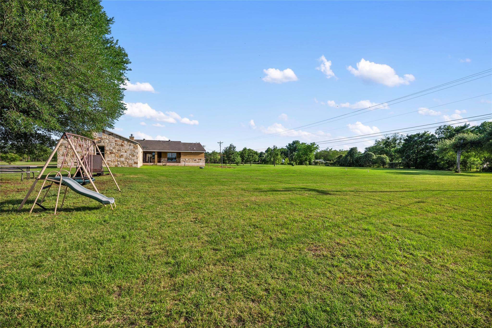 108 Whispering Pines Dr, Bastrop, TX 78602