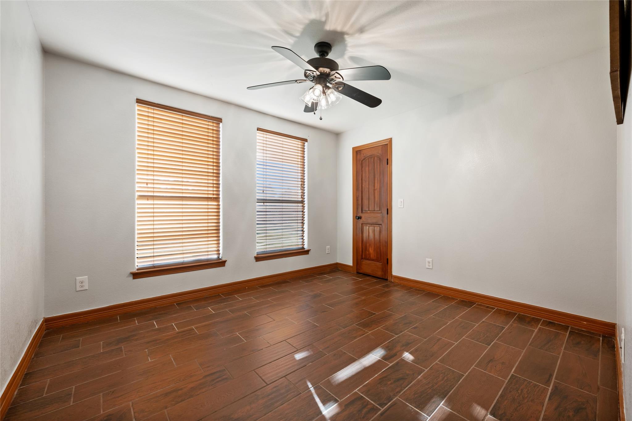 108 Whispering Pines Dr, Bastrop, TX 78602