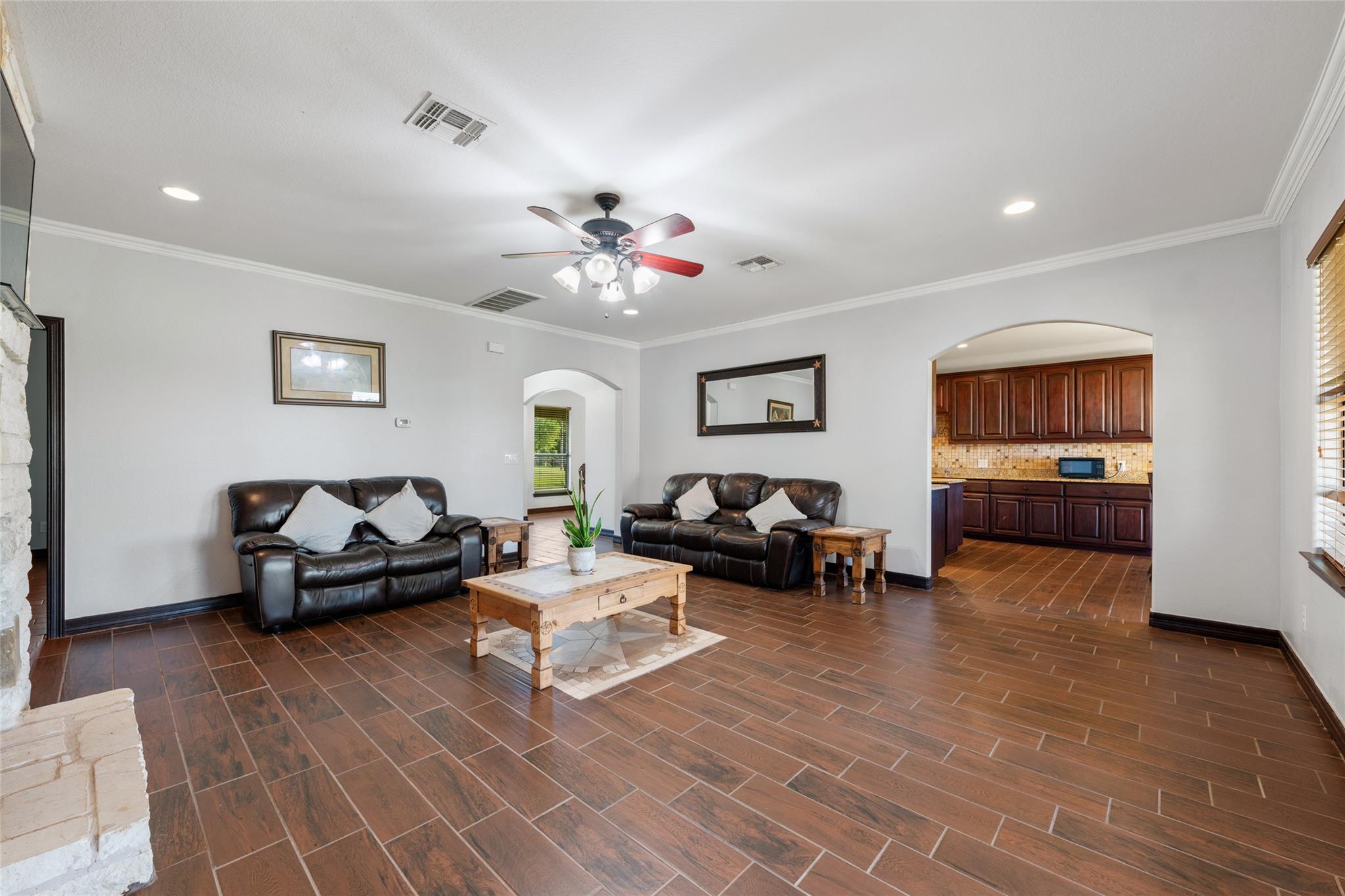 108 Whispering Pines Dr, Bastrop, TX 78602