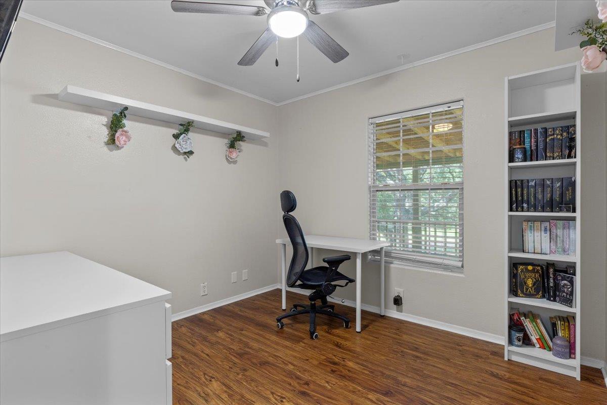 111 Lazy Trail Ct, Liberty Hill, TX 78642