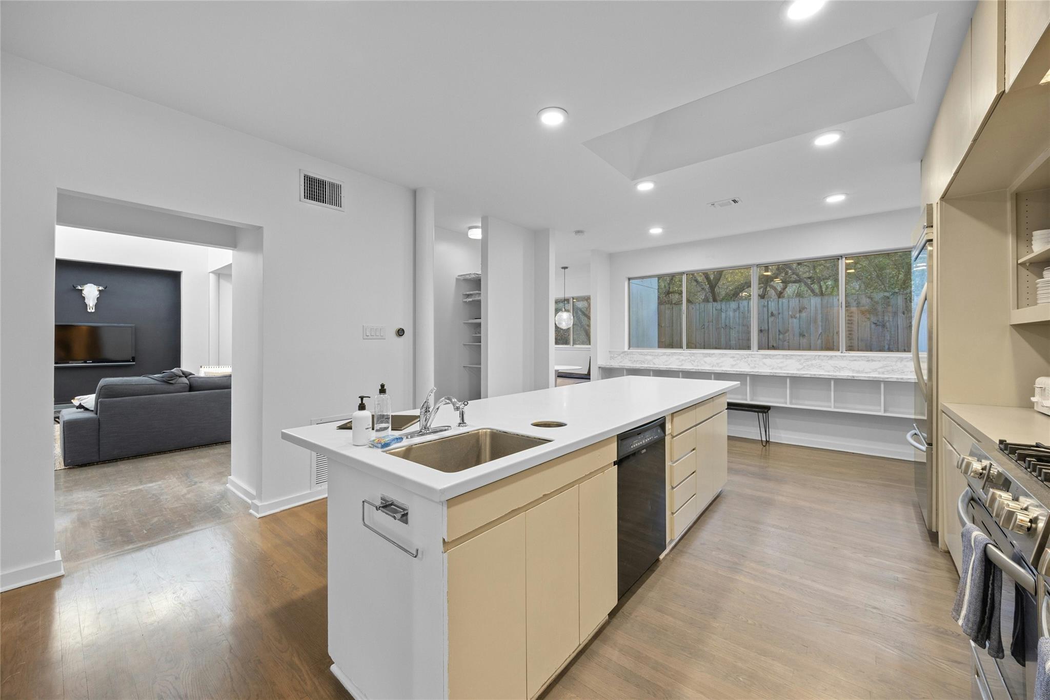 2909 Stratford Dr, Austin, TX 78746
