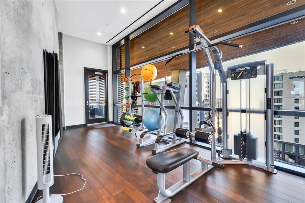 70 Rainey St # 2107, Austin, TX 78701