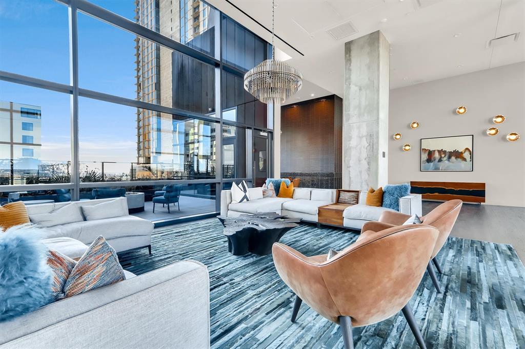 70 Rainey St # 2107, Austin, TX 78701
