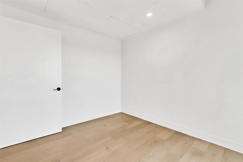 70 Rainey St # 2107, Austin, TX 78701