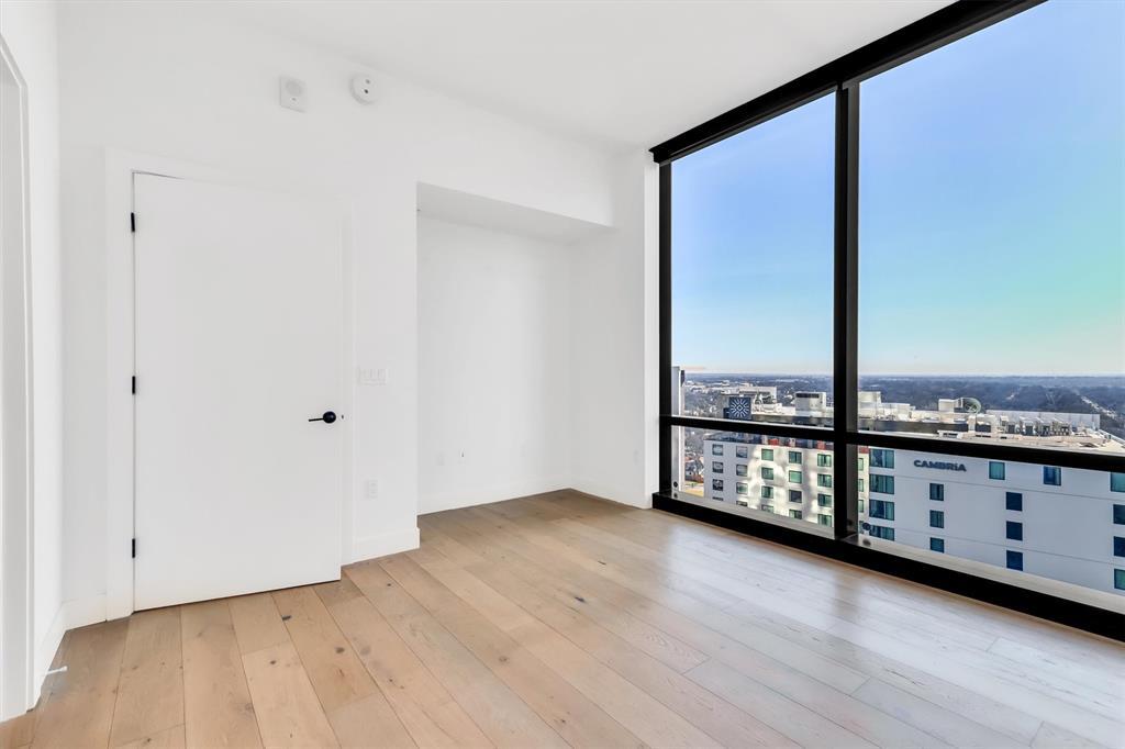 70 Rainey St # 2107, Austin, TX 78701