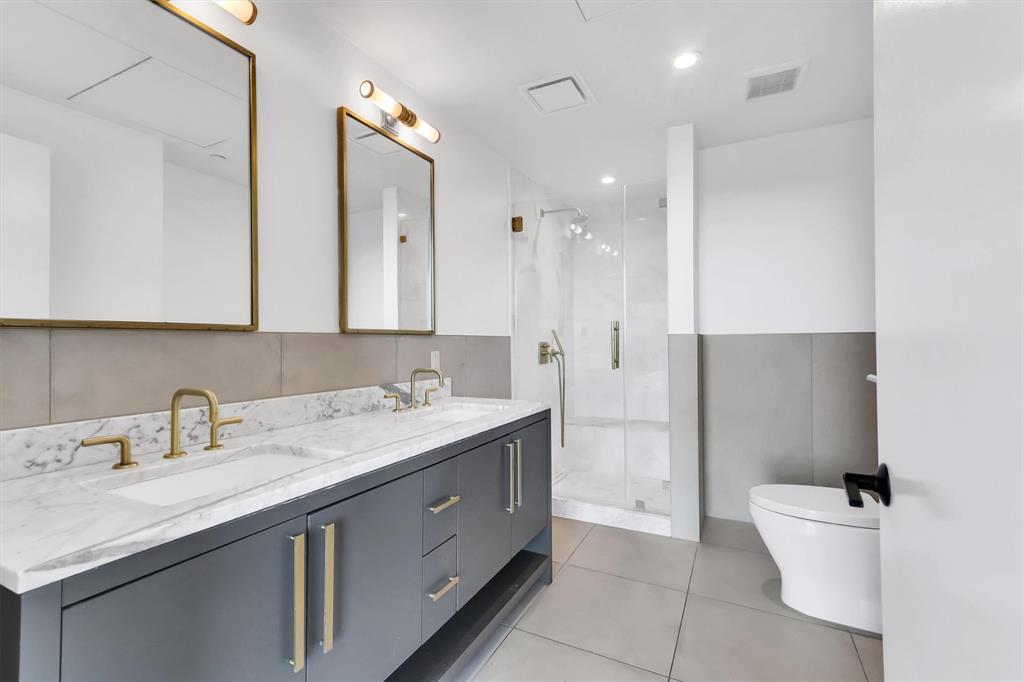 70 Rainey St # 2107, Austin, TX 78701