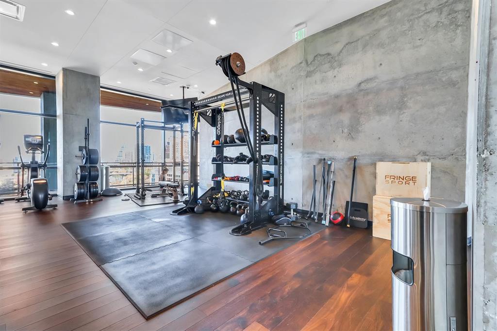 70 Rainey St # 2107, Austin, TX 78701