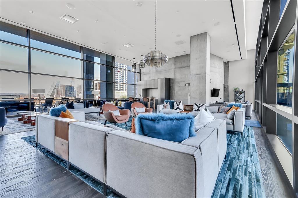 70 Rainey St # 2107, Austin, TX 78701