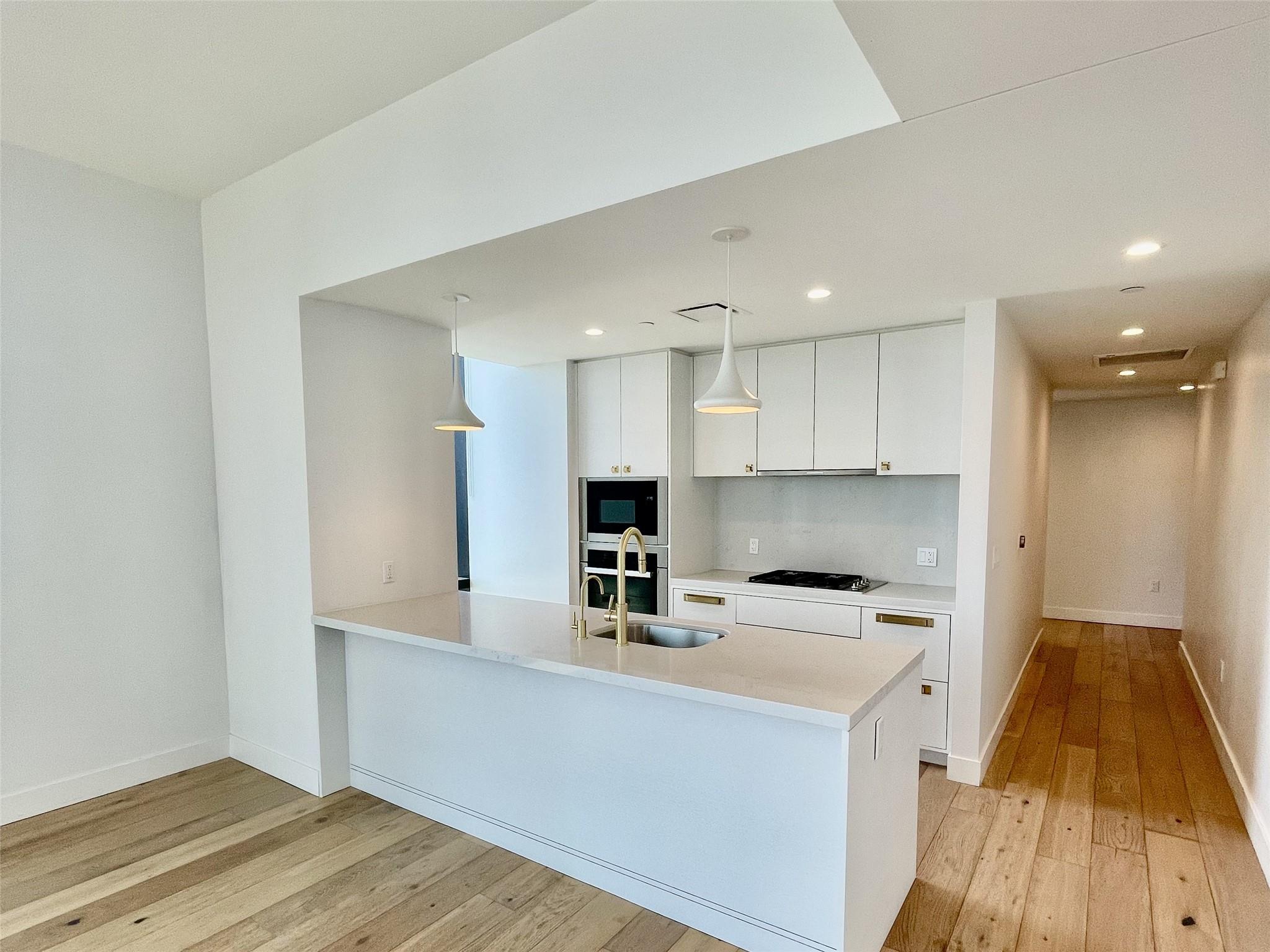 70 Rainey St # 2107, Austin, TX 78701
